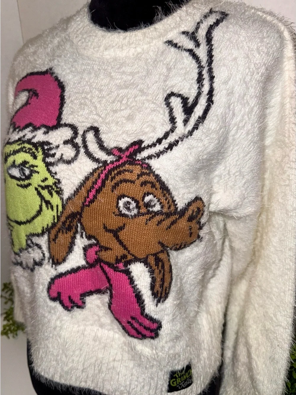 Cream Fuzzy Holiday Sweater with Grinch Graphic Girls 12/14